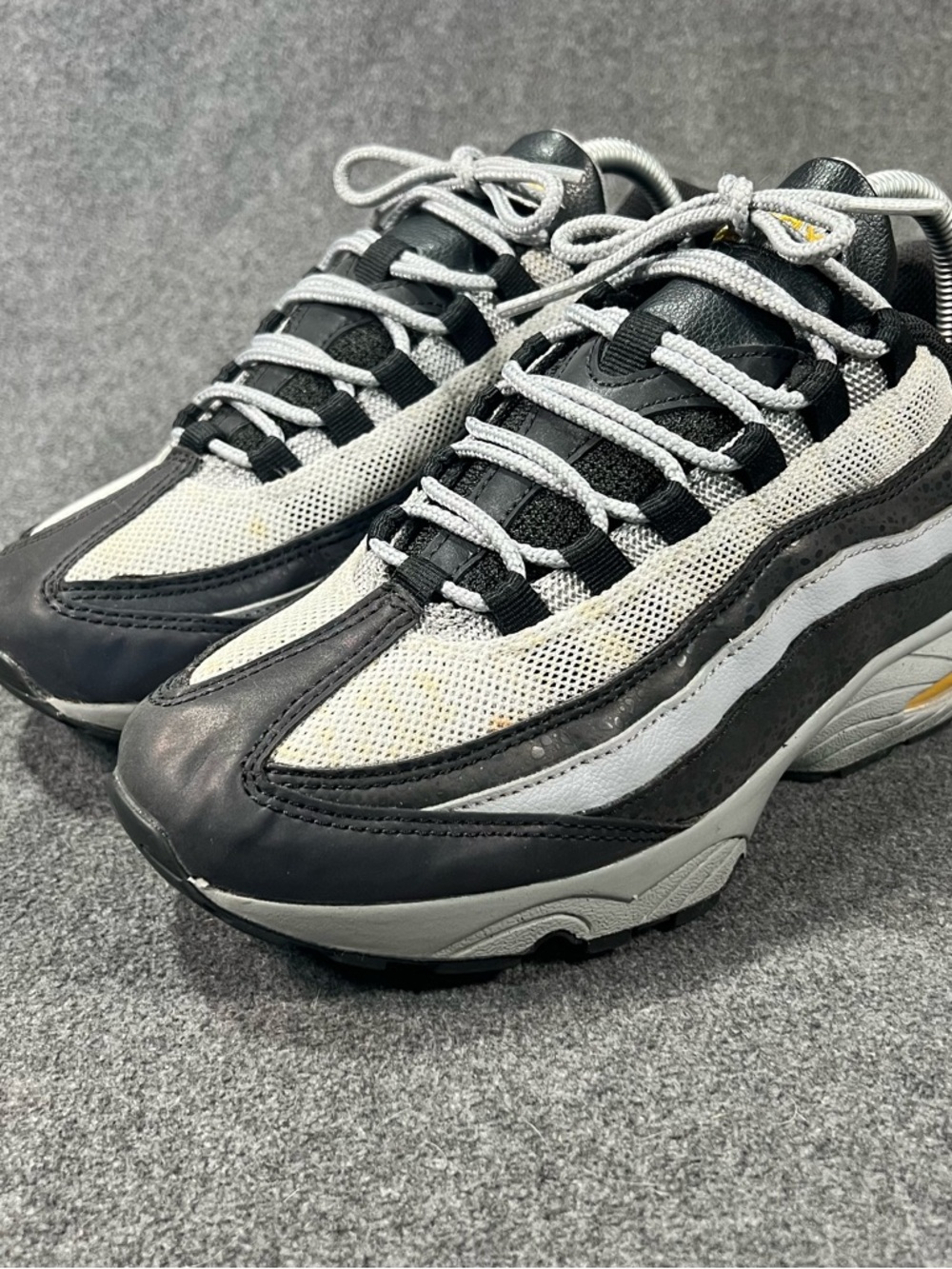 Nike Air Max 95 GS Off Noir Dynamic Gray Yellow BV1245-001 Size 7Y Women's 8.5